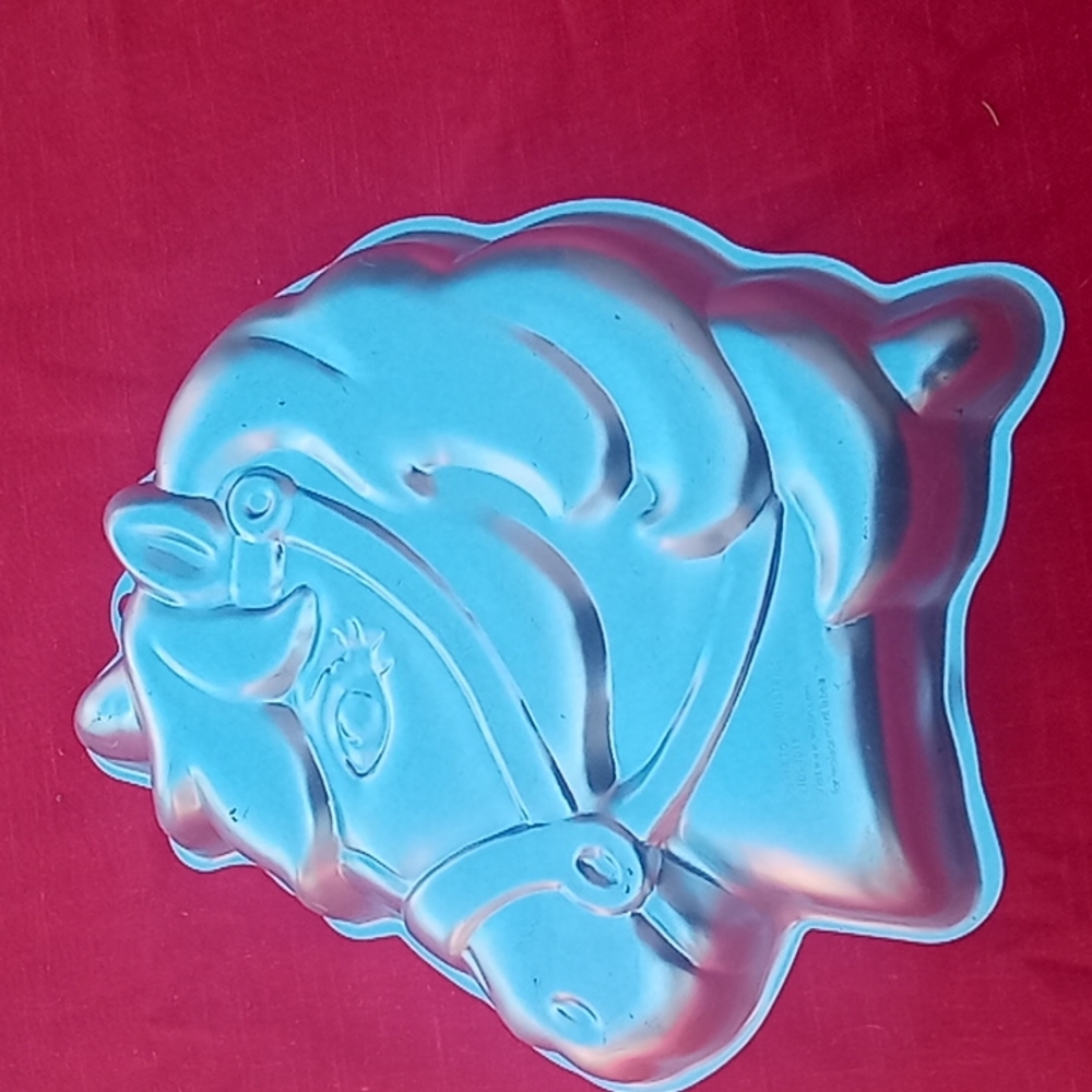 Wilton Unicorn Cake Pan
